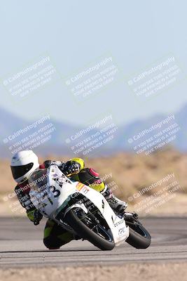 media/Dec-07-2025-CVMA (Sun) [[3e7d2de5dc]]/Race 9-Formula UL Shootout/